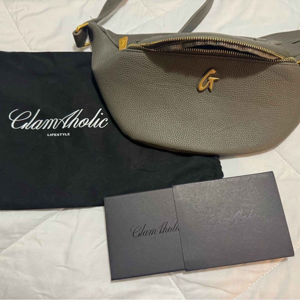 Olive Glam-Aholic Fanny Pack w/Cardholder